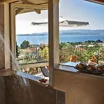Semesterbostad Hara's View