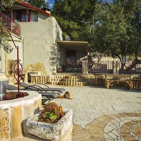 Hara's View Lassi (Kefalonia)